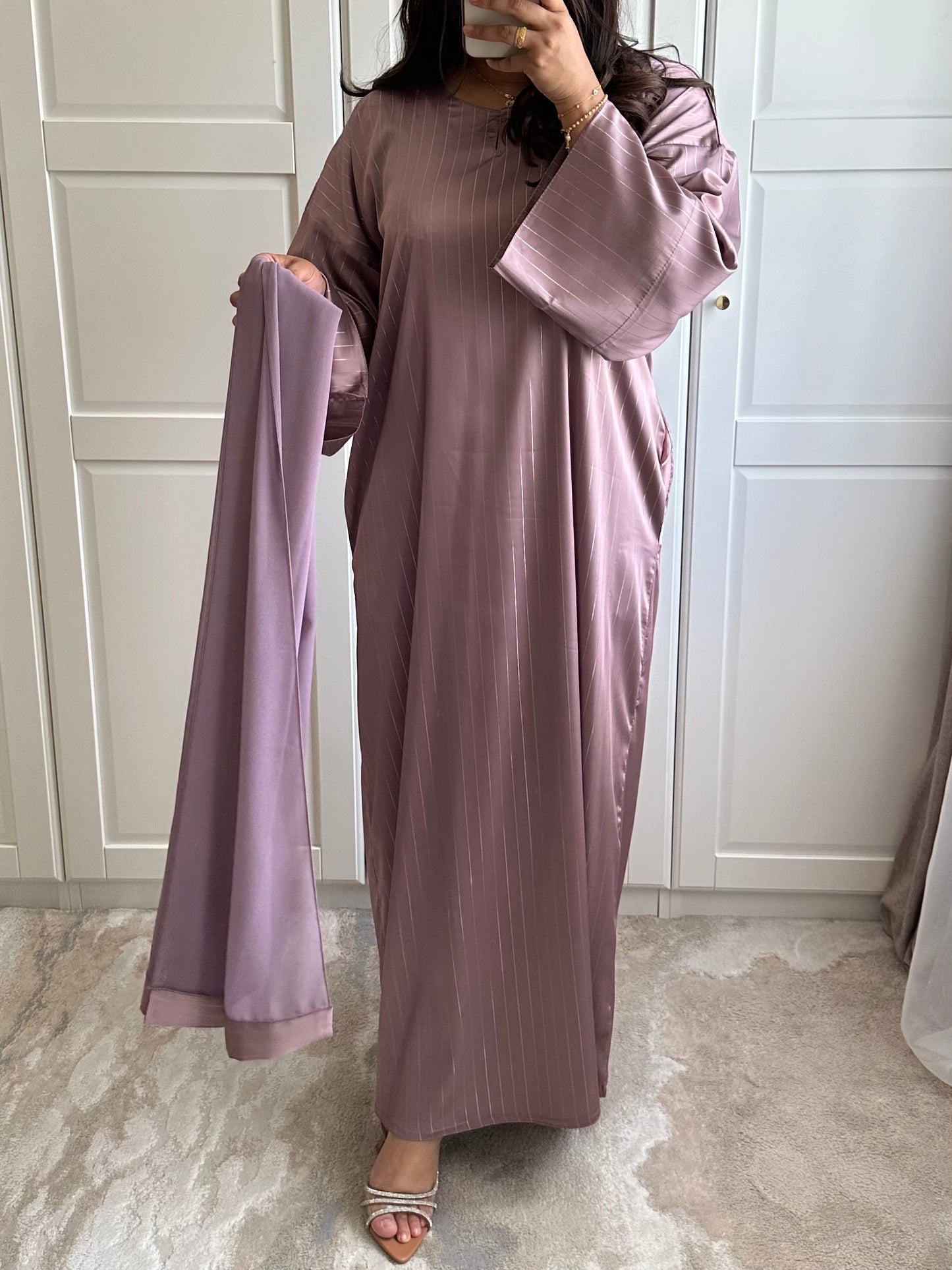 Inez Lilac Abaya