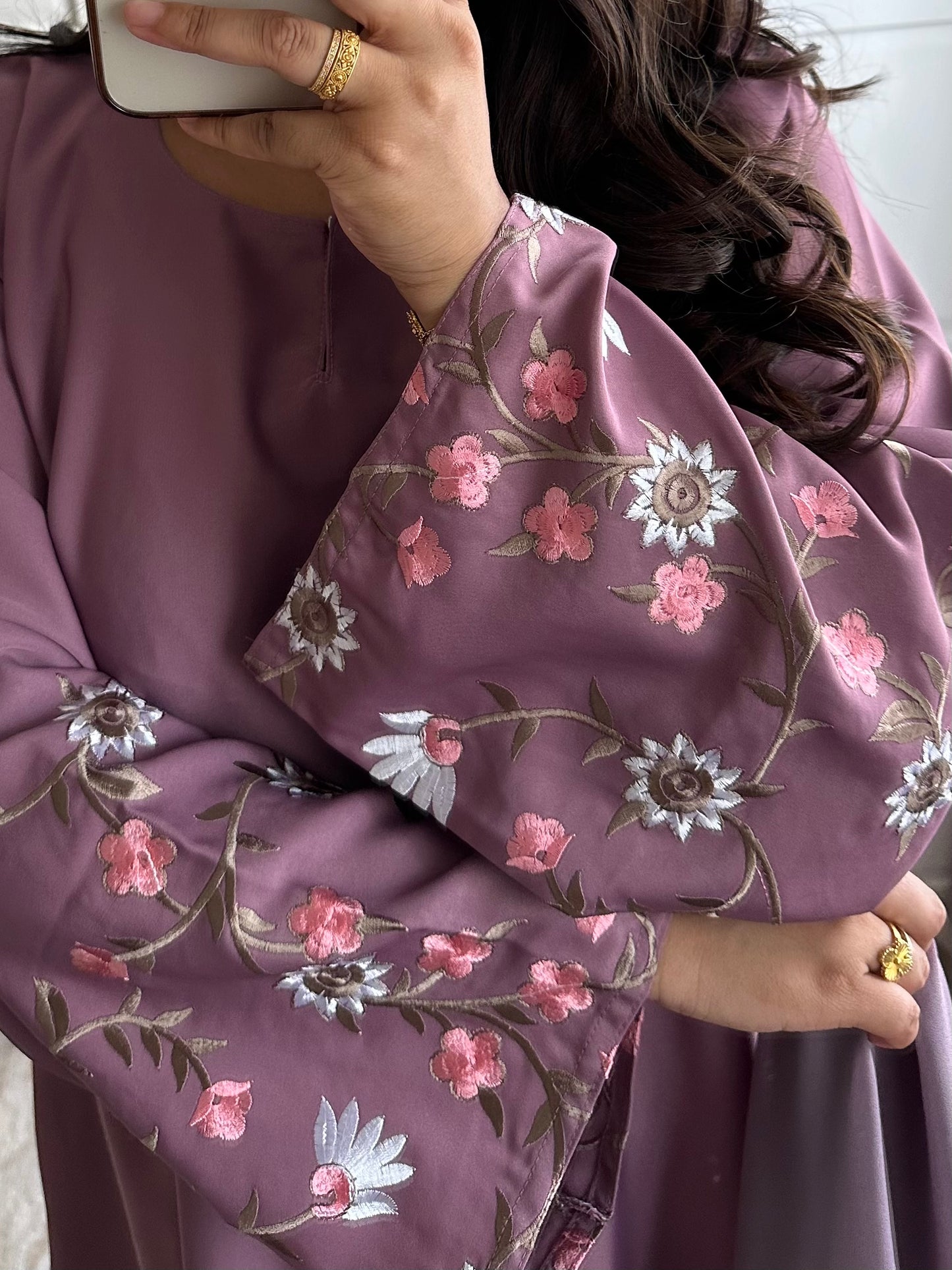 Inaya Lilac Embroidered Abaya