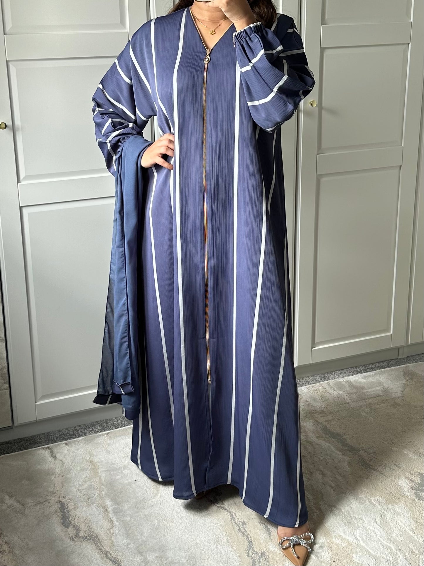 Eisha Zipped Abaya in Blue