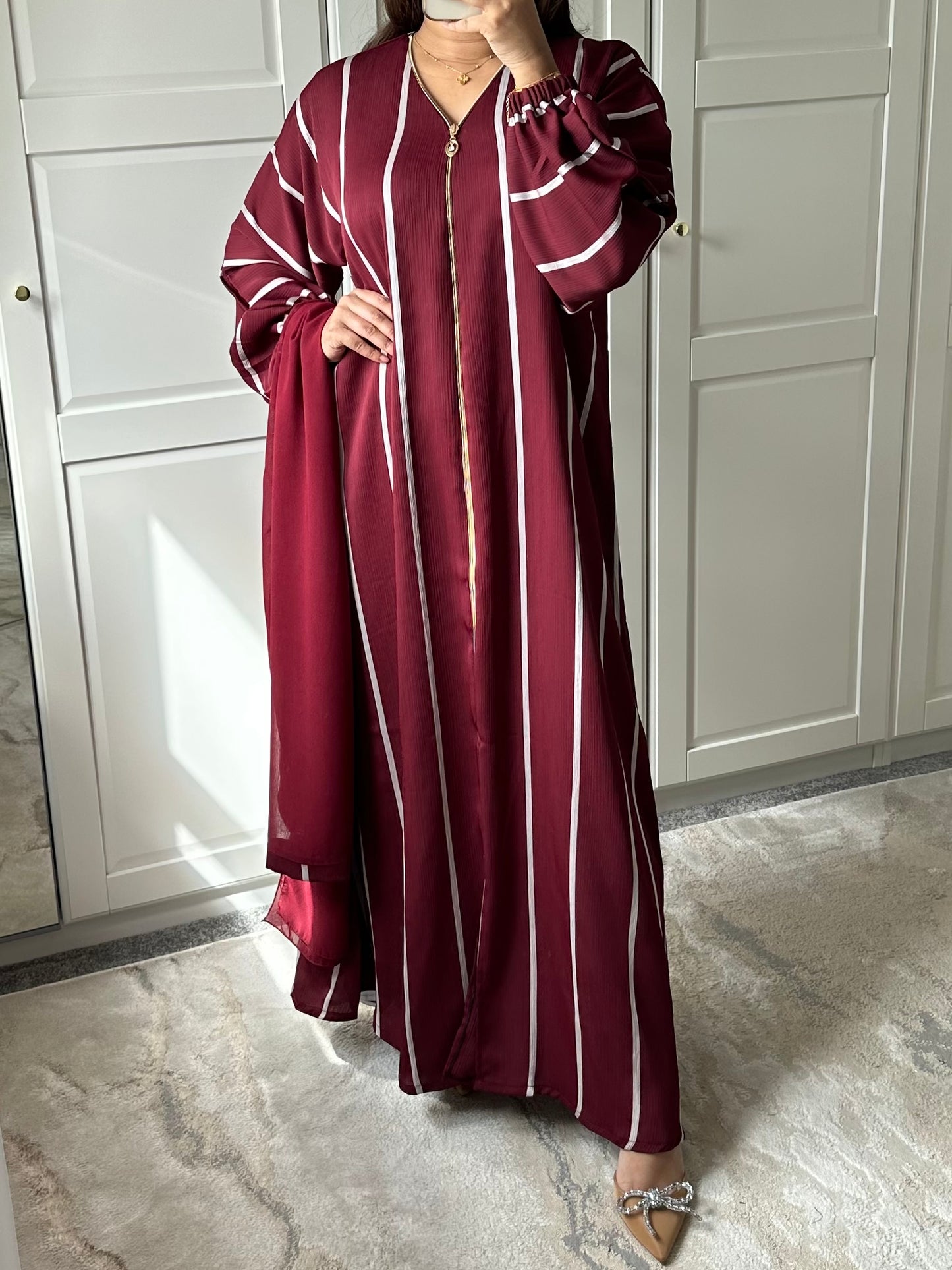 Eisha Zipped Abaya in Red