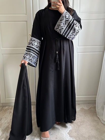 Fida Black Embroidered Abaya